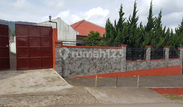 Active Cow Shed + Affordable Villa in Lembang, Strategic Bandung Location 2