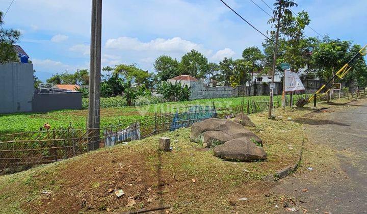 tampak depan tanah kavling murah komplek katumiri