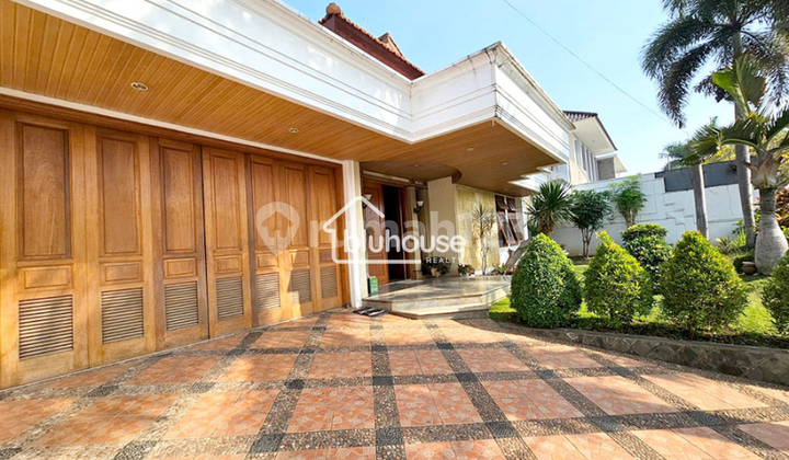 2-Storey Semi-Furnished Family House Ready to Occupy in Dieng 2
