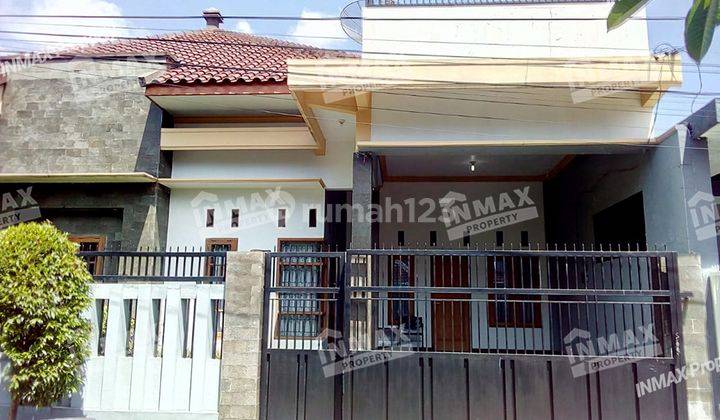 Rumah Terawat 2 Lantai Semi Furnished, 5 Menit ke Universitas Brawijaya. 1