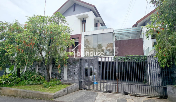 Modern House Ready to Live Near International School in Bukit Dieng