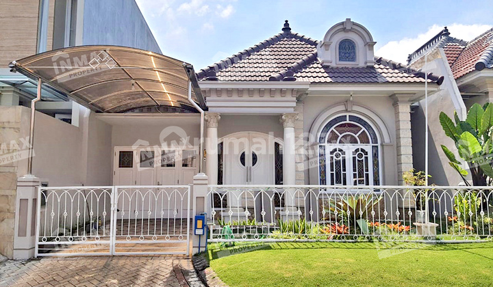 Fully Furnished Well-Maintained 3-Bedroom House at Istana Dieng.
