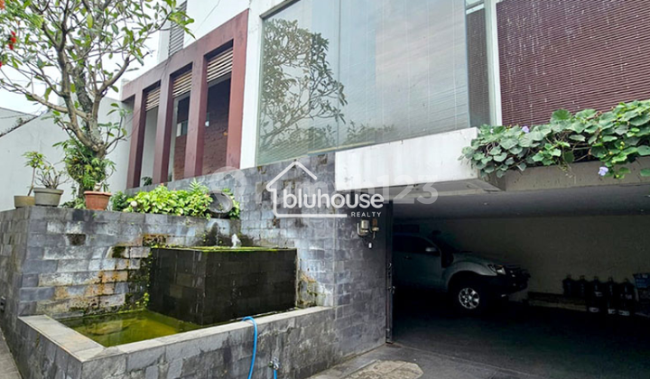 Modern House Ready to Live Near International School in Bukit Dieng 2