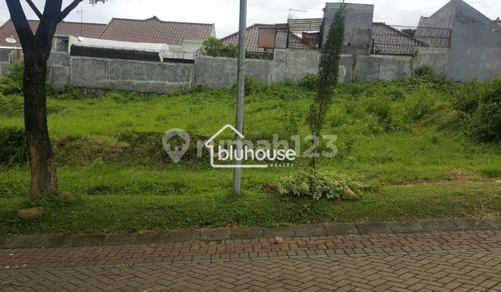 Strategic Land Near School Area in Villa Puncak Tidar