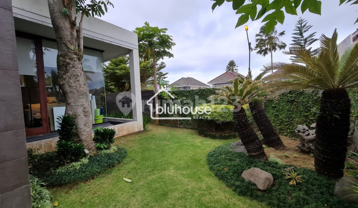 Rumah 2 Lantai Semi Furnished Dekat Area Sekolah di Istana Dieng