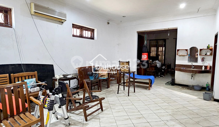 House Suitable for Business Office Warehouse City Center 2