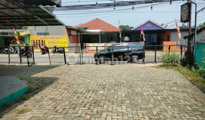 Ready-to-Build Plot, Formerly a Car Wash and Coffee Shop. Very strategic location on the education road axis of BSD Serpong - Parung - Sawangan. Near Bukit Dago Housing, Pamulang University, Hermina Serpong Hospital, Paradise Mall Serpong. Certificate of Ownership. Includes a Mess, Electricity. Ready-to-Build Plot, Formerly a Car Wash and Coffee Shop. Very strategic location on the education road axis of BSD Serpong - Parung - Sawangan. Near Bukit Dago Housing, Pamulang University, Hermina Serpong Hospital, Paradise Mall Serpong. Certificate of Ownership. Includes a Mess, Electricity.