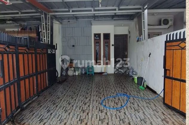Rumah Shm - Sertifikat Hak Milik Strategis Di Jati Asih. Selangkah -50meter- Dari Jalan Raya Jatiasih Akses Masuk Mobil, Dekat Sekolah Negeri &swasta Sd-sma,dekat Pasar Jatiasih, Kantor Kelurahan, Kecamatan Jatiasih,dekat Rs Kartika Husada & Mitra Keluarg