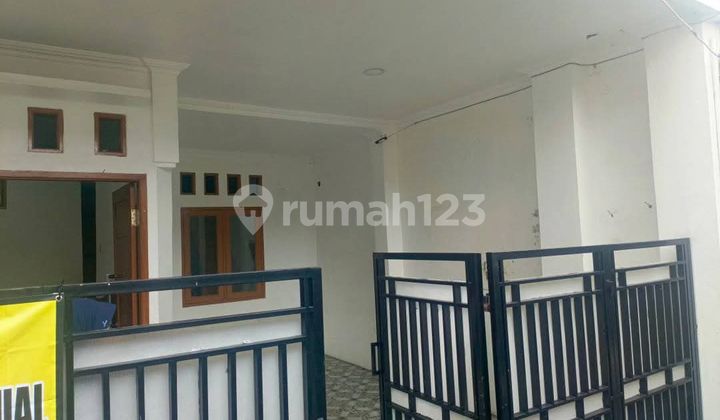 Rumah 2 Lantai Strategis Lega Nyaman Asri Siap Huni. di Perumnas Klender Duren Sawit Jakarta Timur. SHM. Kamar Tidur 4 dan Toilet 2. Rumah 2 Lantai Strategis Lega Nyaman Asri Siap Huni. di Perumnas Klender Duren Sawit Jakarta Timur. SHM. Kamar Tidur 4 dan Toilet 2.