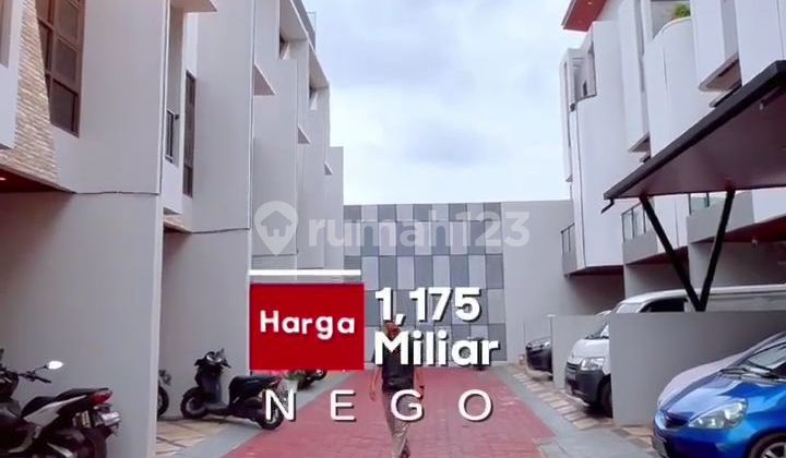 Only 2 Units Left! New Spacious Luxury Homes in a Cluster, Close to Central Jakarta. Strategic Location in the City Center, Rawamangun, Jakarta. SHM (Freehold Title). Modern Millennial Concept. One-Gate System. Near Pulo Gadung Industrial Center. 1