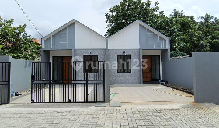 Rumah Mewah Siap Huni Jagakarsa Jakarta Selatan. Cluster One Gate System.lokasi Strategis, Akses Mudah: Bonus Ac,, Kanopi, Water Booster System. Satellite Water Pump System