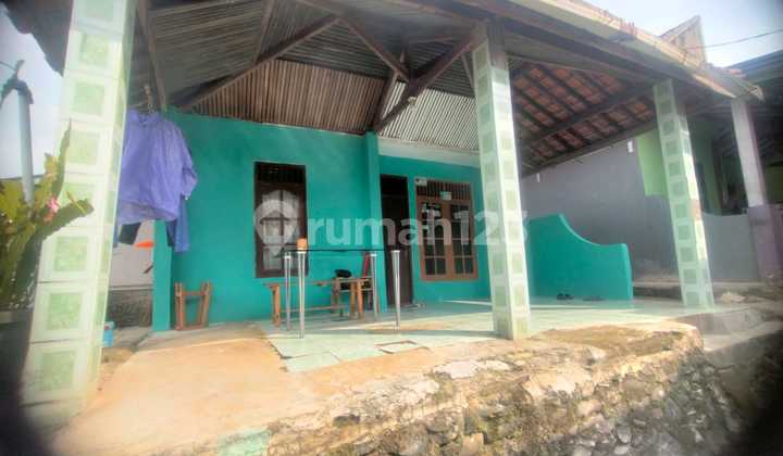 Dijual Tanah Luas Bagus Strategis Bonus Rumah di Sawangan Depok. Lokasi Tanah Bersebelahan Perumahan Mewah Citra Lake Sawangan, Depok, Jabar. Legalitas Lengkap SHM dan Pbg. 2