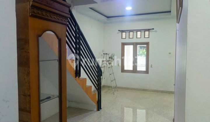 Rumah 2 Lantai Strategis Lega Nyaman Asri Siap Huni. di Perumnas Klender Duren Sawit Jakarta Timur. SHM. Kamar Tidur 4 dan Toilet 2. Rumah 2 Lantai Strategis Lega Nyaman Asri Siap Huni. di Perumnas Klender Duren Sawit Jakarta Timur. SHM. Kamar Tidur 4 dan Toilet 2.