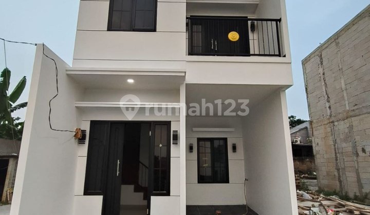 Rumah Minimalis Nyaman 2 Lantai, Jakarta. Akses Mobil, Kalisari, Pasar Rebo. * 5 Menit Ke Sarana Pendidikan ( Sd, Smp, Sma, Pesantren )* Dekat Tempat Ibadah Masjid & Gereja* 5 Menit Ke Mall Cijantung* 300 Meter Ke Klinik/apotek* 10 Menit Pintu Tol Jorr, J 2