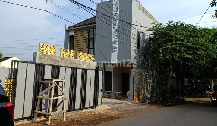 Cluster Rumah Baru 2 Lantai Minimalis Modern, Nyaman Lokasi Sangat Strategis Di Jatirahayu, Pondok Melati, Bekasi Kota. ± 0.29 Km Dari Sma/Smk Sandikta Jl. Raya Hankam Pondok Gede
± 0.5 Km Supermarket Giant 
± 0.65 Km Dari Rumah Sakit Jati Rahayu.  1