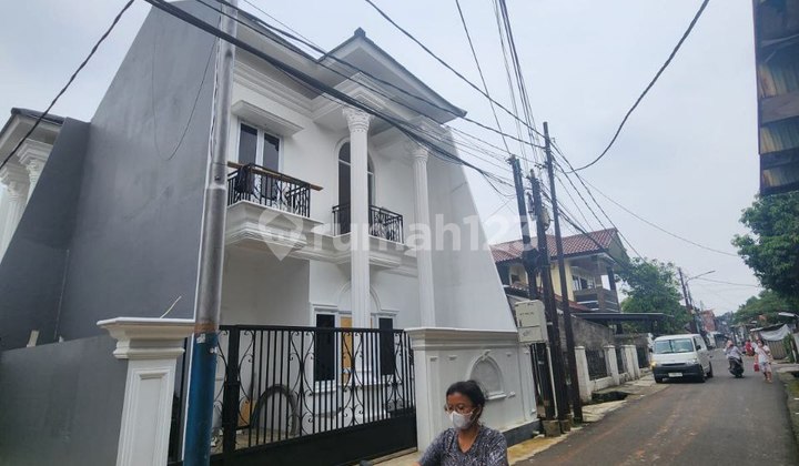 Rumah Classic Modern Siap Huni, Cibubur, Ciracas, Jakarta Timur. Aman, Tidak Banjir . Shm..Imb.