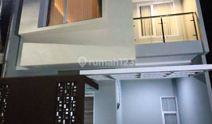 Sisa 1 Unit Terakhir! Rumah Cluster 2lantai Dekat Tol Jatiash Kota Bekasi.lokasi Sangat Strategis:- 5 Menit Ke Pasar Jatiasih- 8 Menit Ke Pintu Tol Jatiasih Bekasi- 12 Menit Ke Kolam Renang Sirkus Waterplay Jatiasih- 10 Menit Ke Rs. Kartika Husada Jatiasi 1