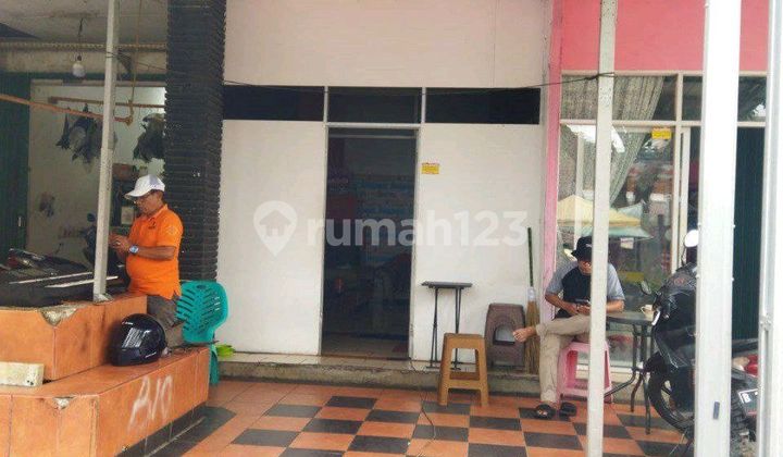 Shop House in a Bustling Office & Trading Area in Mutiara Gading Timur, Bekasi City. Access to East Bekasi Toll Road - Access to Tambun Grand Wisata Toll Road - Access to Kalimalang Road - Pantura - Near SMKN 3 Bekasi, Community Health Center, Hospital, Traditional Market. SHGB 2