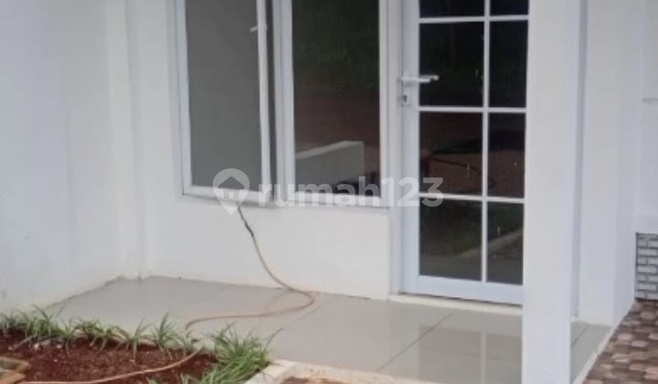 Rumah Baru Siap Huni Desain American Style. Sawangan, Depok. Lokasi Strategis dan Komersil, Dekat Kantor Pemerintahan dan Pusat Bisnis, Mcdonal, Kfc , Minimarket dan Supermarket , Stasiun Kereta dan Terminal, Pesantren. 2