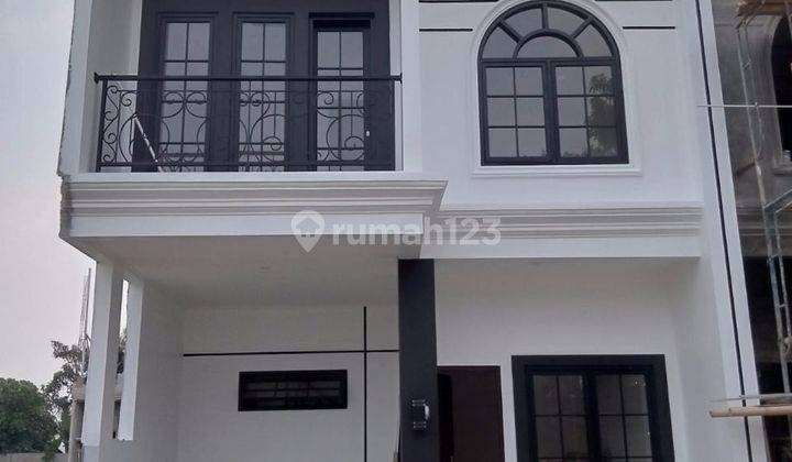 Rumah Gaya Eropa Dalam Cluster Di Kelapa Dua Depok
. Dekat Ke Stasiun Ui Pondok Cina - Sekolah Sdit, Sma Nurul Fikri, Sekolah Raflesia, Sekolah Semut-Semut, - Kampus Gunadarma Ui, Bsi, - Rs Bhayangkara, Rs Citra, Arafiq, Rs Tumbuh Kembang,  2