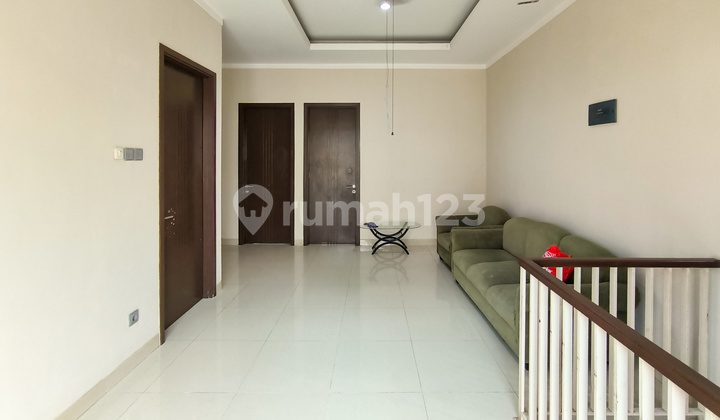 Luxury House Price Drop in Bintaro Jaya Sector 7