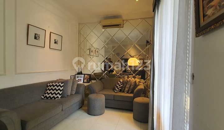 Dijual Rumah Cantik , Lokasi Premium di Emerald Bintaro Jaya 1