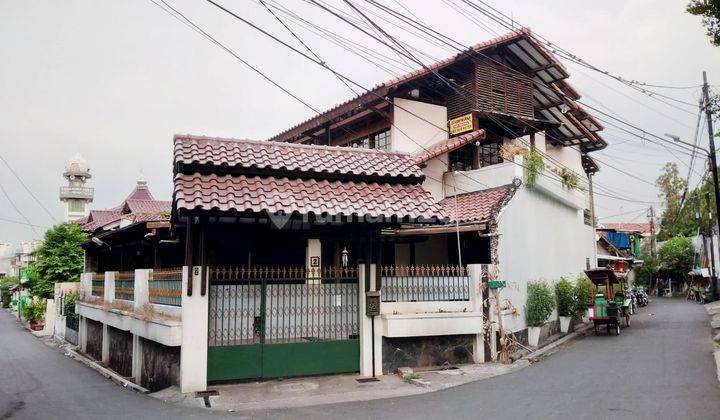 Rumah Model Kontemporer di Jl Kebalen Kebayoran Baru Jakarta Selatan 1