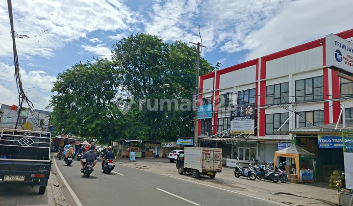 Ready-to-Use Shophouse on Jl Ceger Raya, Jurang Mangu Timur, South Tangerang 2