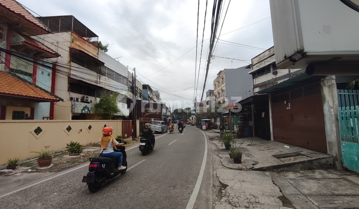Ruko Siap Pakai Di Jl Lautze Raya, Pasar Baru, Sawah Besar Jakarta Pusat