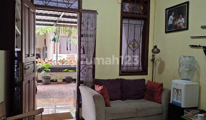 Rumah Bagus di Eldora Residence Graha Raya Bintaro Jaya 2