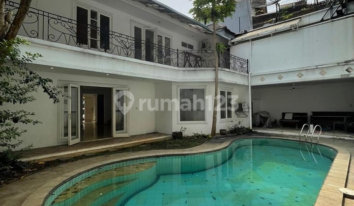 DIJUAL RUMAH ONE GATED SYSTEM di Jl KENCANA PERMAI, PONDOK INDAH DIJUAL RUMAH ONE GATED SYSTEM di Jl KENCANA PERMAI, PONDOK INDAH