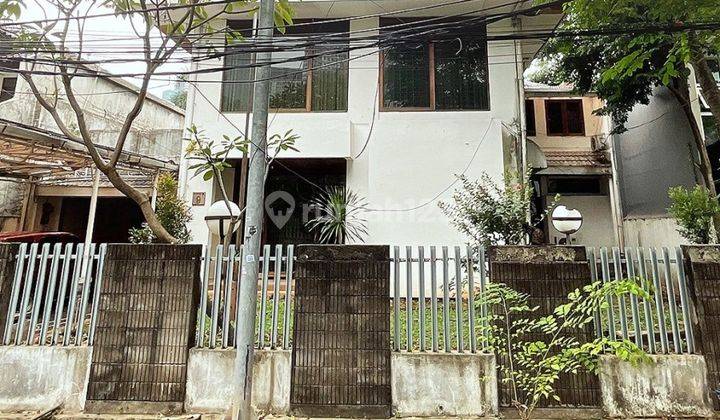 DIJUAL RUMAH di Jl KARANG ASEM, MEGA KUNINGAN 2