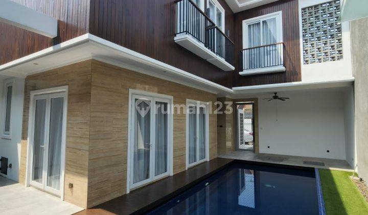 DIJUAL RUMAH MODERN BRAND NEW di Jl BENDA / KEBAYORAN BARU, JAKSEL 1