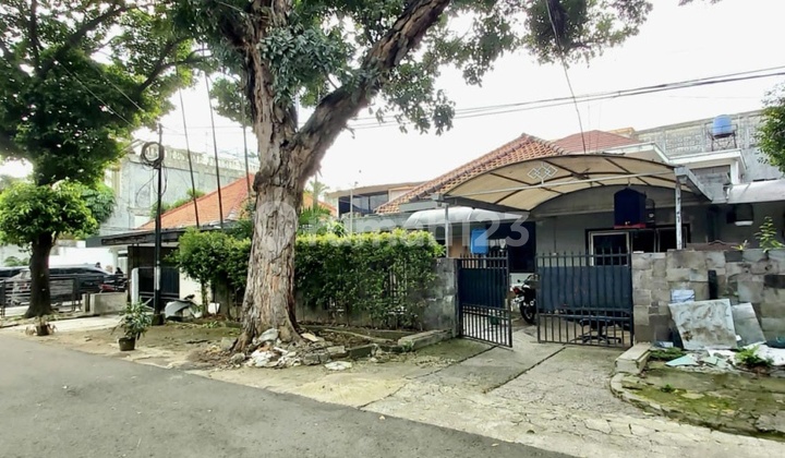 Dijual Rumah Jl Lamandau, Kebayoran Baru