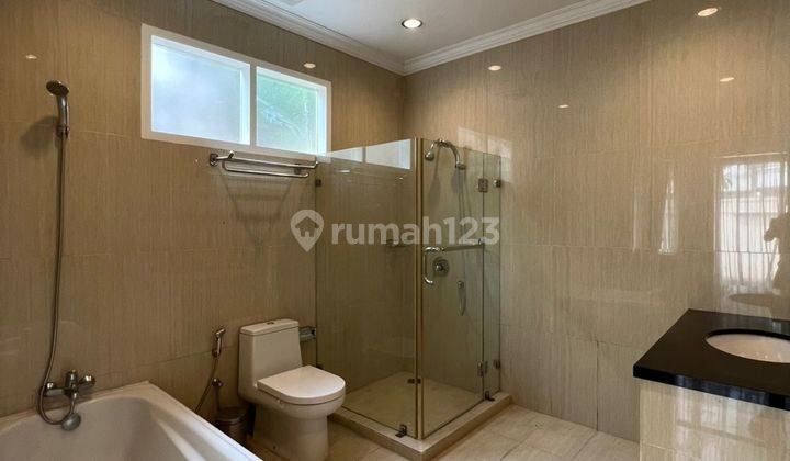 Rumah One Gated At Jl Simprug Golf, Jaksel 12