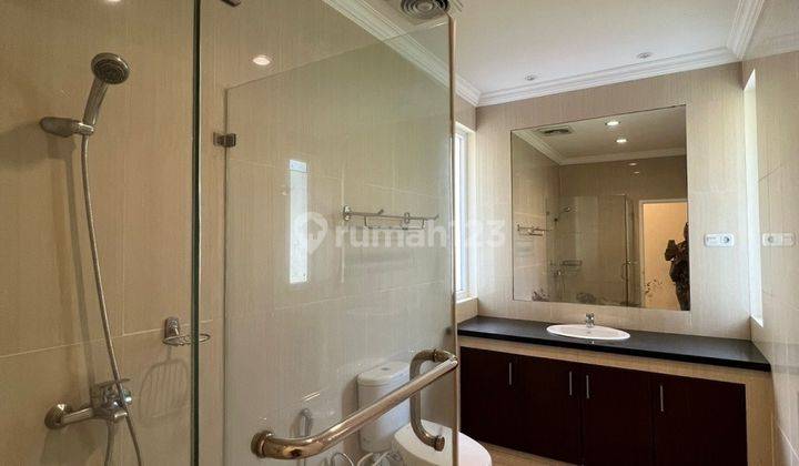 Rumah One Gated At Jl Simprug Golf, Jaksel 16