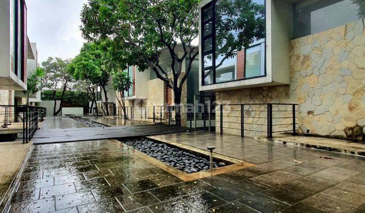 Komplek 5 Unit Townhouse Modern At Jl Kemang Utara, Jaksel 1