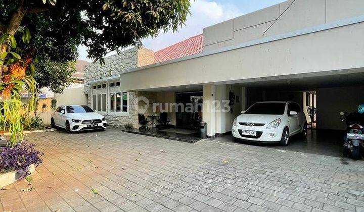 Rumah At Jl Suren, Senopati, Kebayoran Baru 1