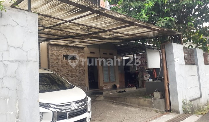Rumah tenang nyaman  2 lantai  siap huni di  Turangga Bandung   harga 2 M an 