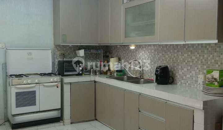 RUMAH MUARA KARANG BLOK 5 UK 6X15 HADAP BARAT