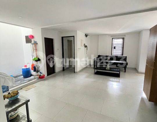 Rumah Pik1 Kano Permai Uk 12x15,bangunan Kontrkator,furnish,3.5 Lantai 2