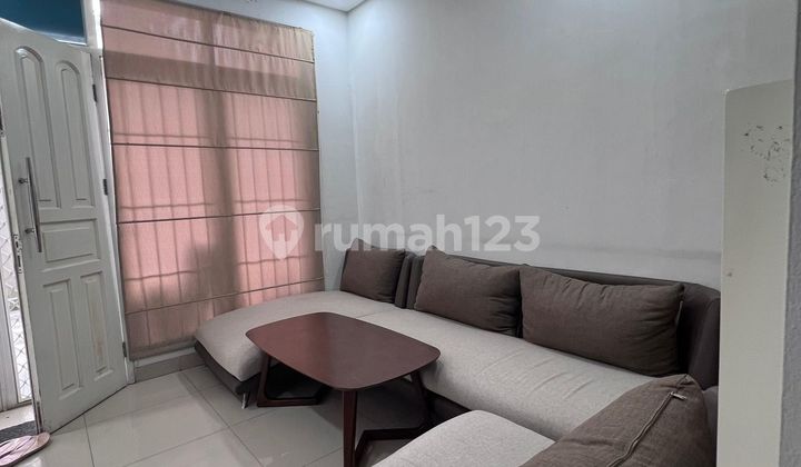 RUMAH PIK1 INDOMOBIL 7X25 BANGUNAN SENDIRI,2 LANTAI,SEMI FURNISH,MINIMALIS,SELATAN 2