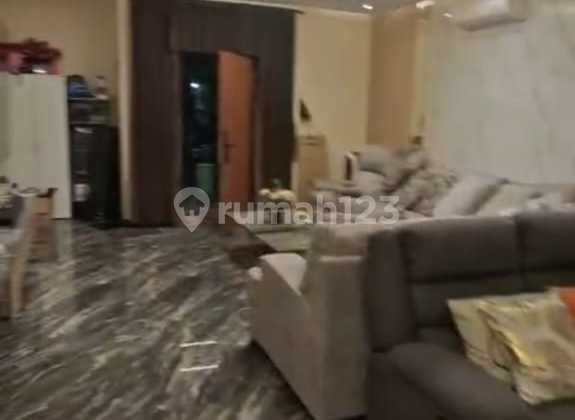 Rumah 7X18 di Cengkareng Desain Mewah Full Furnish Bagusss 2