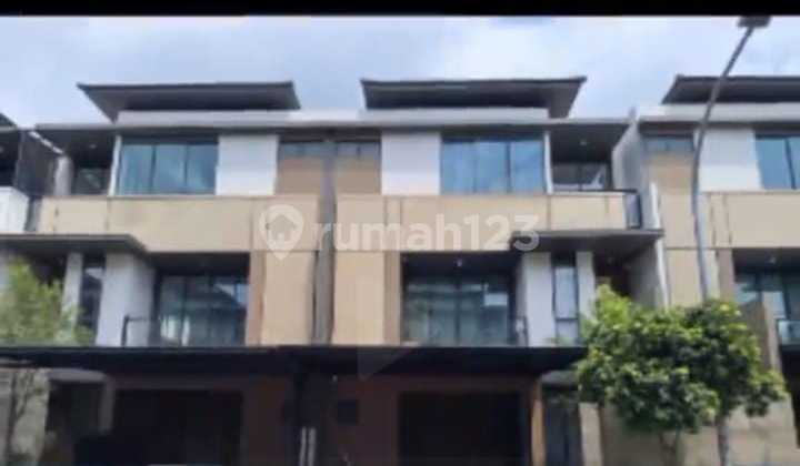 Disewa Rumah 3 Lantai di The Zora Bsd