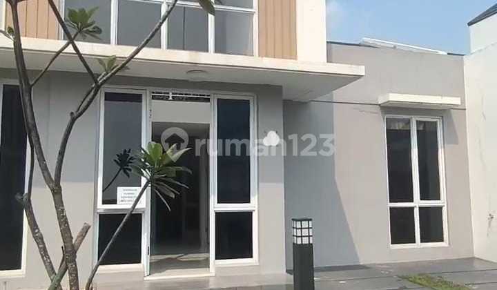 Dijual Rumah Cantik 2 Lantai di Cluster Canna, Paramount Petals
