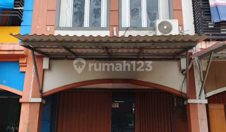 For Rent: Petersburg 2-Story Shop House Facing the Road, Gading Serpong For Rent: Petersburg 2-Story Shop House Facing the Road, Gading Serpong
