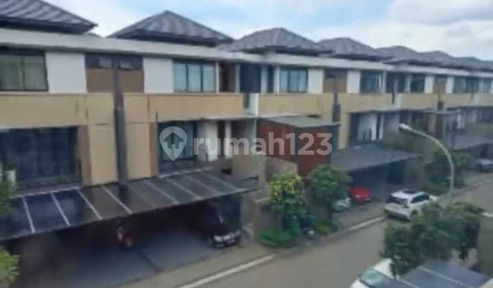 Disewa Rumah 3 Lantai di The Zora Bsd 2