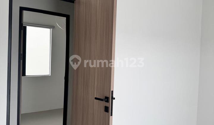 For Rent 2-Story Semi-Furnished House in Cityzen Park Cluster, Park Serpong