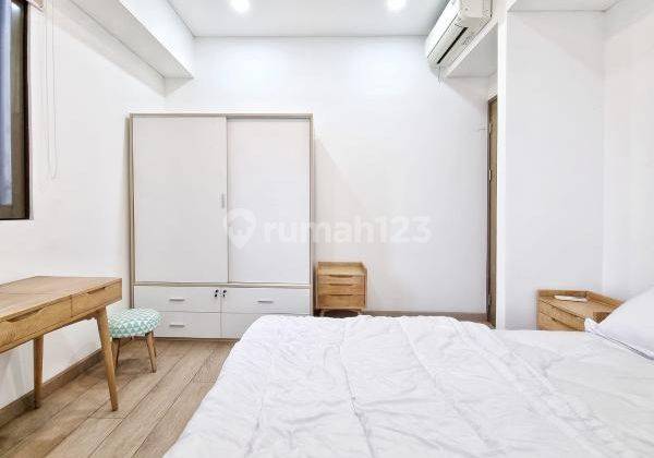 Jual Apartemen 1 Park Avenue Tower Queen 2 BR Luas 137 M2 2