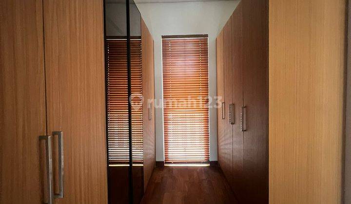 For Rent Rumah Jakarta Selatan 4 BR 2 Lantai 2